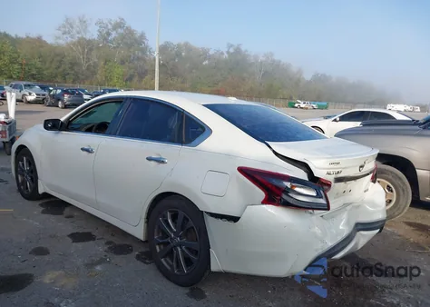 2018 Nissan Altima 2.5/S/Sv/Sl/Sr z USA, uszkodzony, nr VIN 1N4AL3AP2JC134779